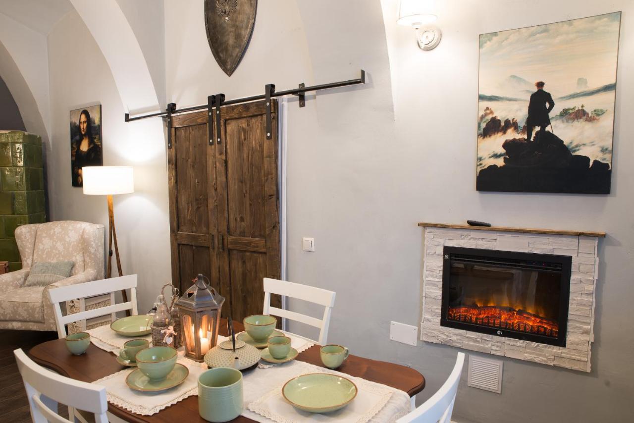 Ultra Central Medieval Apartment クルージュ＝ナポカ エクステリア 写真