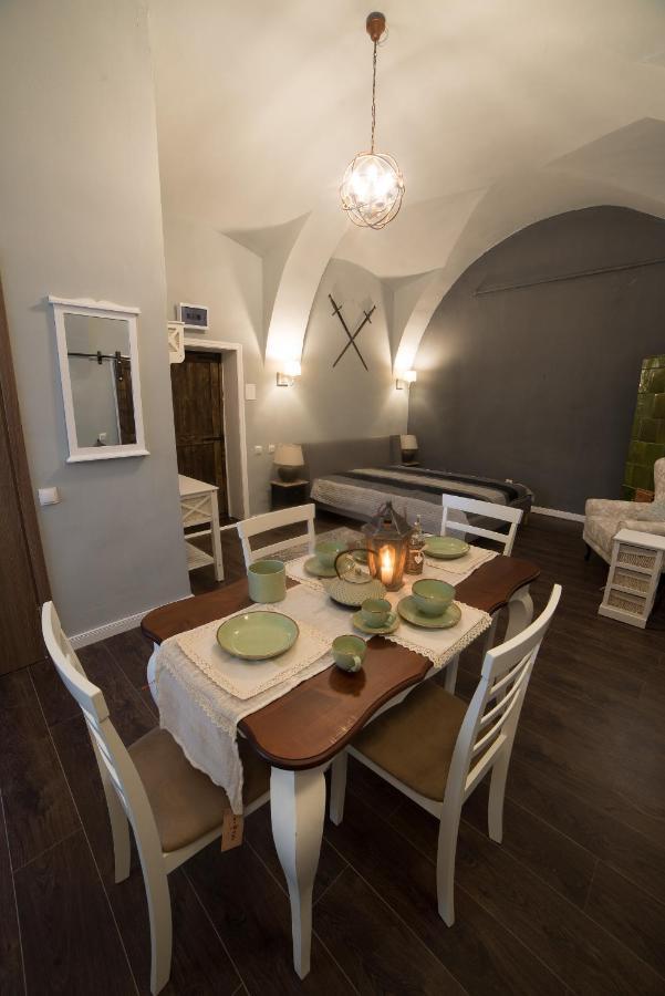 Ultra Central Medieval Apartment クルージュ＝ナポカ エクステリア 写真